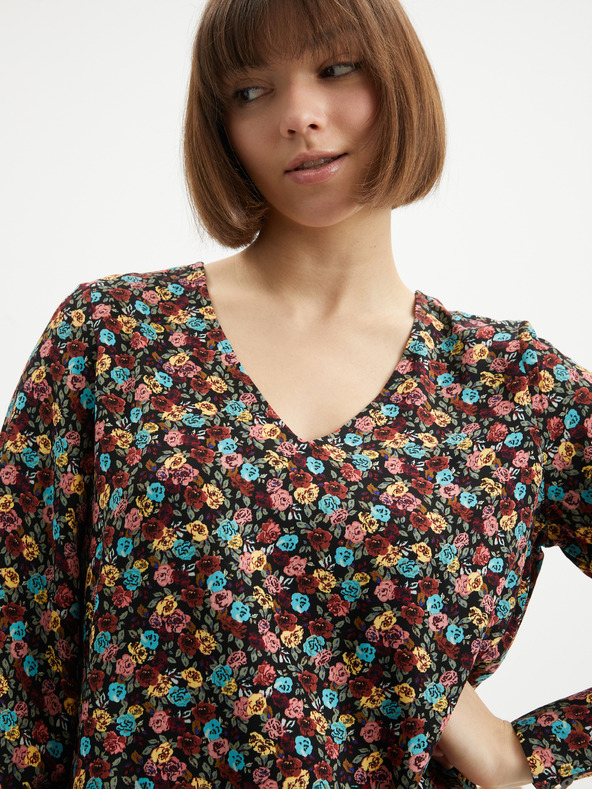 ONLY Čierna kvetinová blúzka ONLY Sif