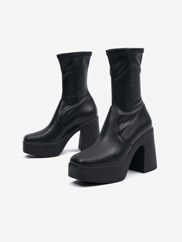 Steve Madden Čierne dámske členkové topánky na nízkom podpätku Steve Madden Phoenix