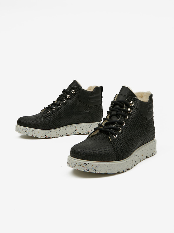 Vero Moda Čierne tenisky VERO MODA Tesa