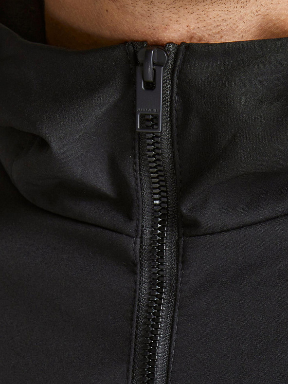Jack & Jones Čierna ľahká bunda Jack & Jones Classic s kapucňou