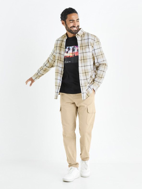 Celio Bielo-béžová pánska kockovaná košeľa Celio