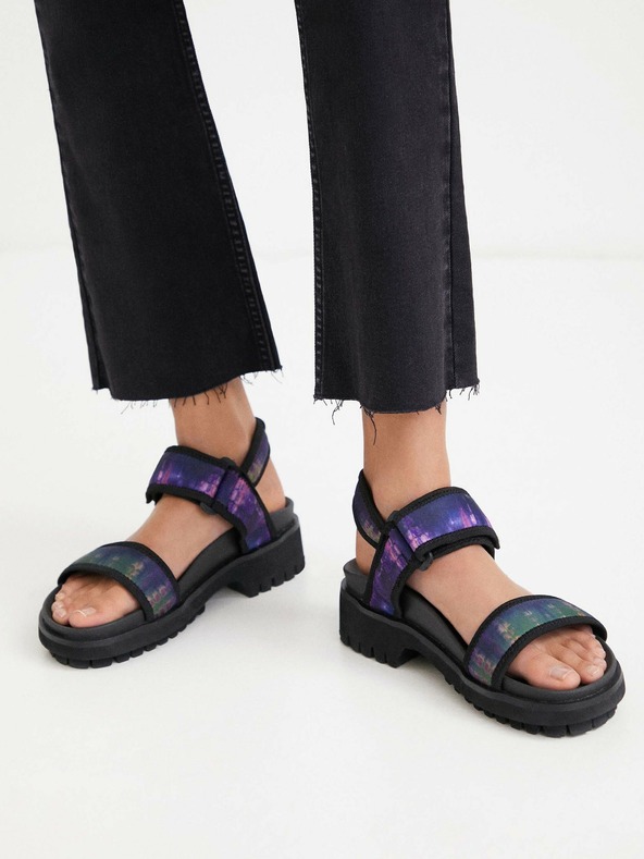Desigual Fialovo-čierne dámske sandále Desigual Track Sandal