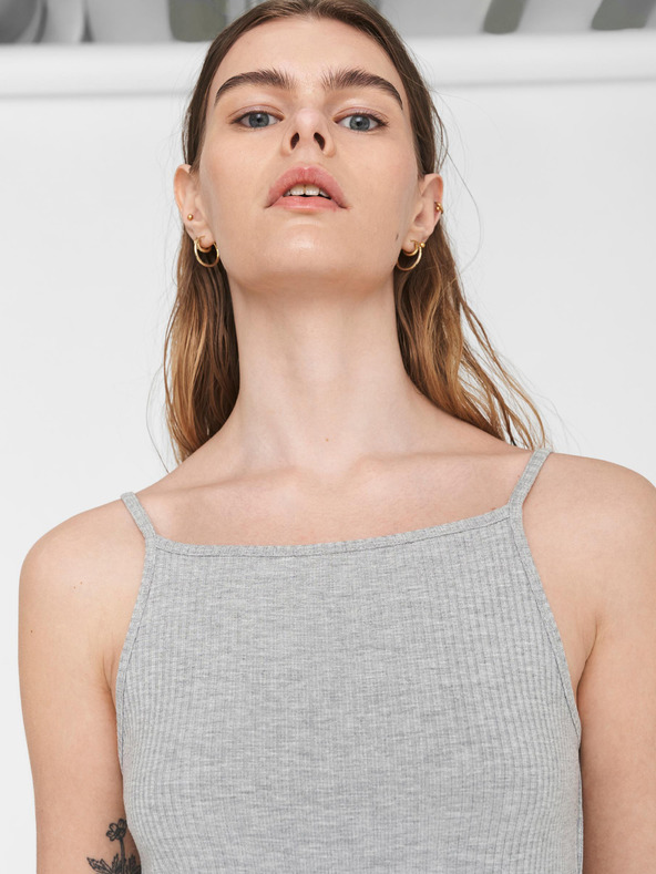 Noisy May Svetlosivé rebrované šaty s rukávmi Noisy May Edda