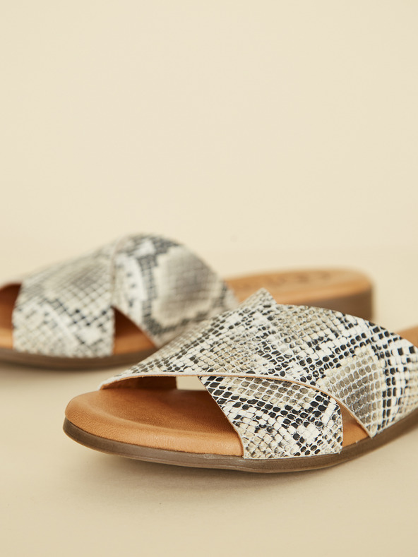 Ojju Šedé kožené papuče s hadím vzorom OJJU