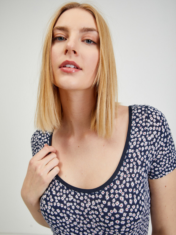 Orsay Tmavomodré dámske tričko s kvetmi ORSAY