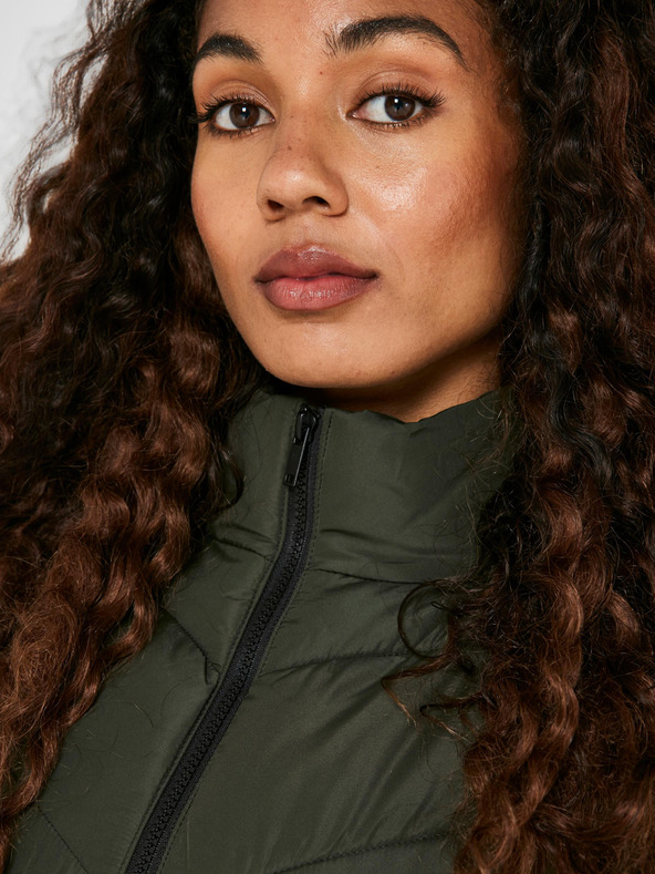 Noisy May Dalcon Vesta