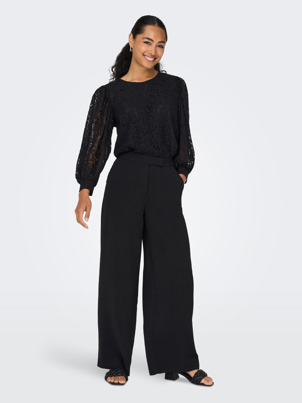 ONLY Čierna dámska čipkovaná blúzka ONLY Yrsa