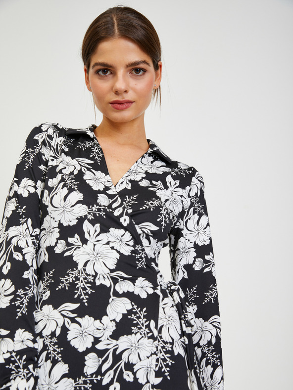 Orsay Bielo-čierne dámske kvetované šaty ORSAY