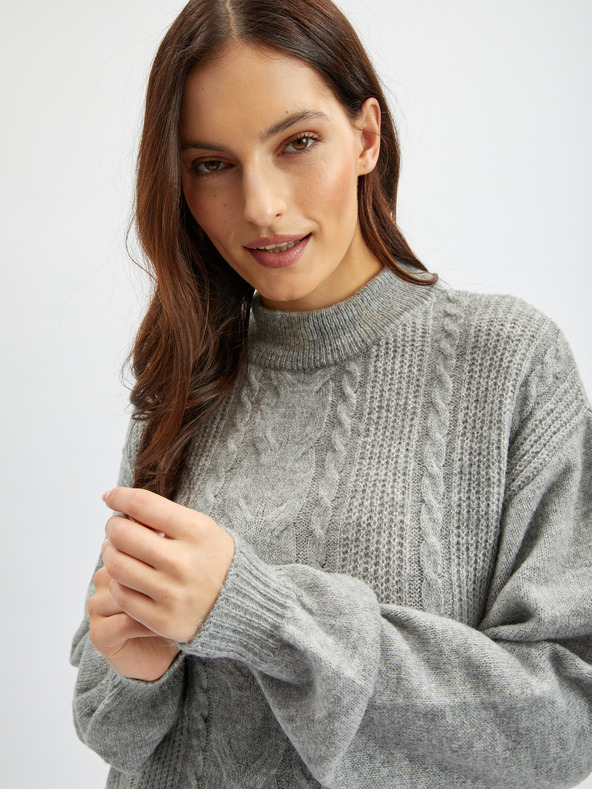 Orsay Svetlošedé dámske svetrové šaty ORSAY