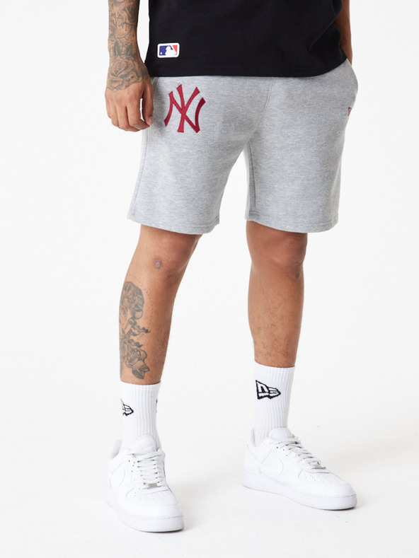 New Era Šedé pánske šortky New Era League essentials NEYYAN