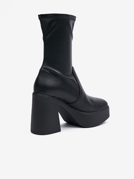 Steve Madden Čierne dámske členkové topánky na nízkom podpätku Steve Madden Phoenix