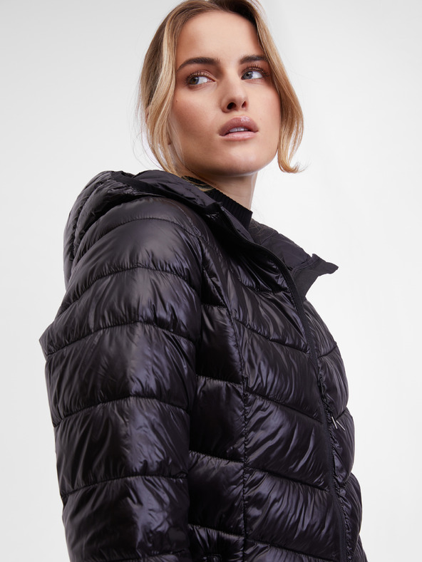 Orsay Čierny dámsky prešívaný kabát ORSAY