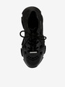 Steve Madden Čierne dámske tenisky Steve Madden Posedenie