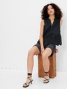 GAP Bavlnený peplum crop top s čipkou GAP