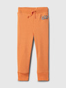 GAP Baby tepláky s logom GAP
