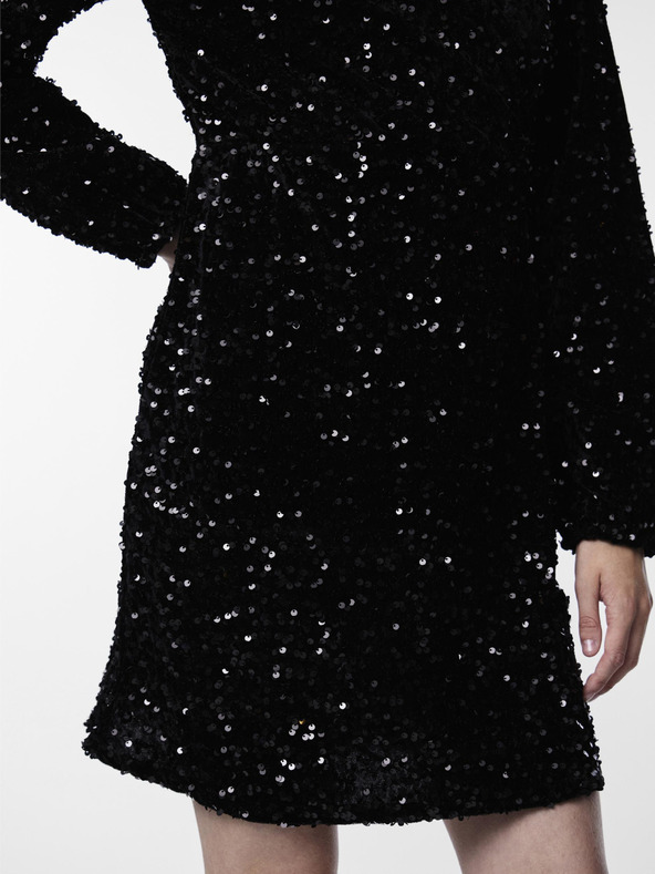 Pieces Čierne dámske flitrové šaty Pieces Kam