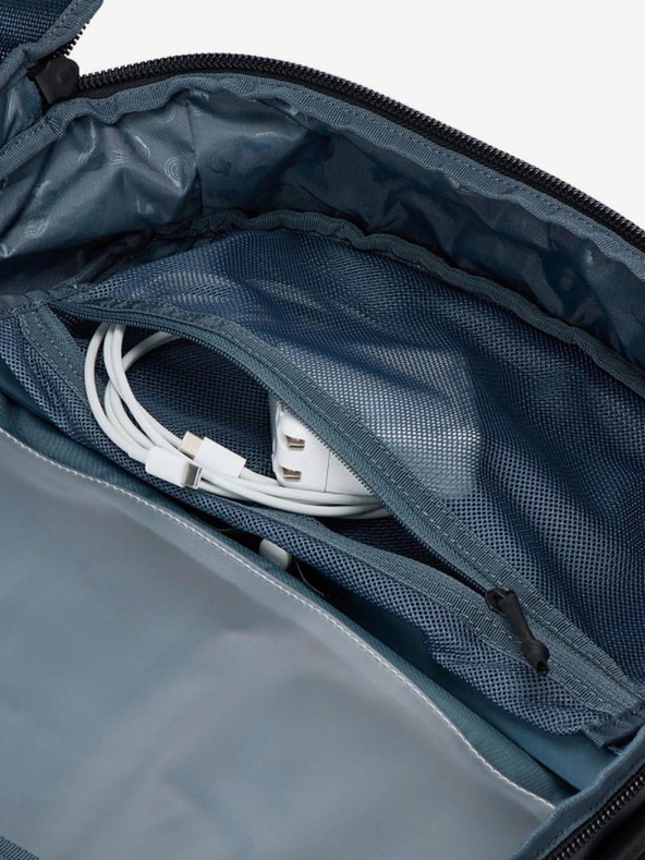Thule Čierny cestovný batoh Thule Aion 40 l