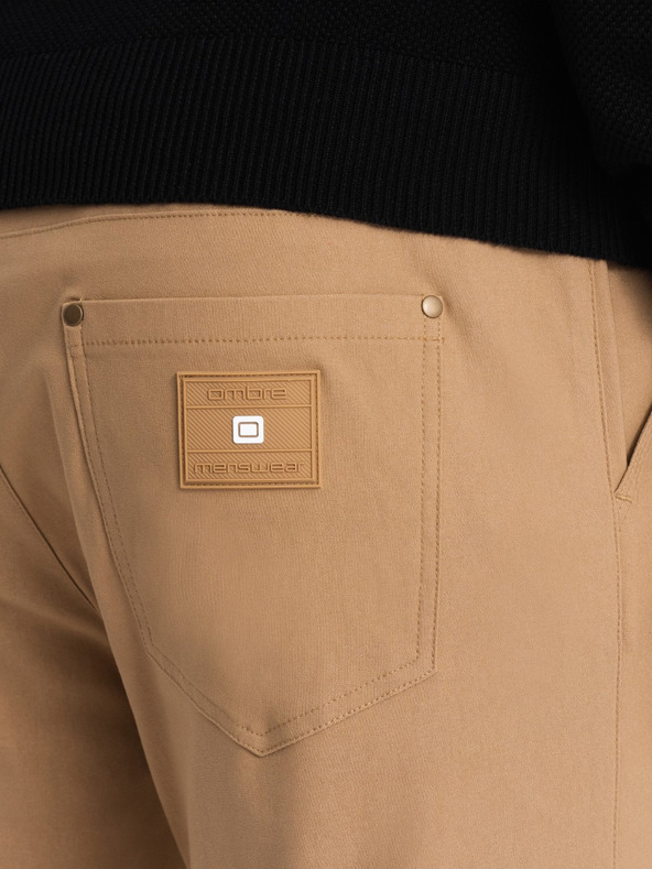 Ombre Clothing Svetlohnedé pánske cargo nohavice Ombre Oblečenie