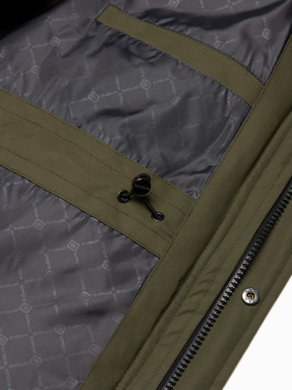 Ombre Clothing Zelená pánska zimná bunda s umelou kožušinou Ombre Clothing Alaskan