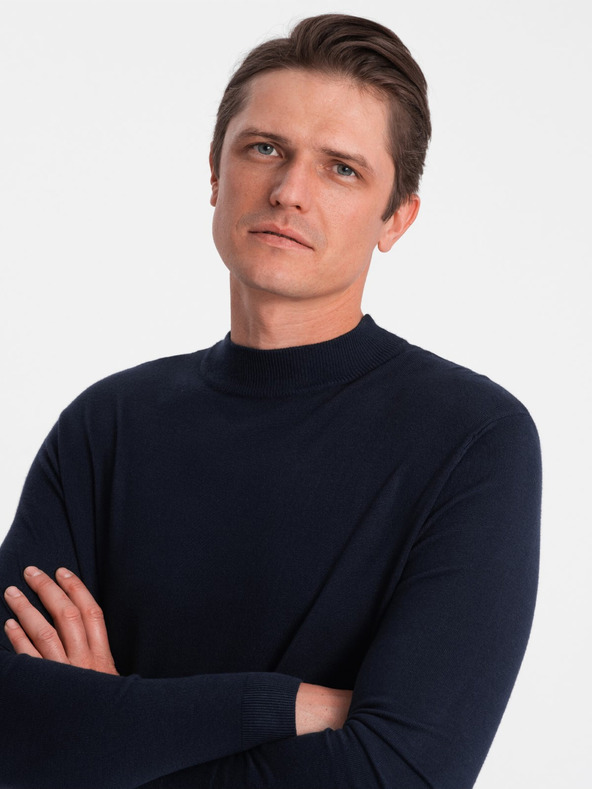Ombre Clothing Tmavomodrý pánsky základný sveter so stojacím golierom Ombre Clothing