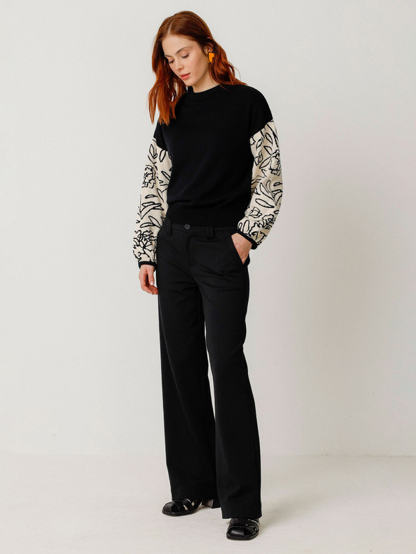 SKFK SKFK Suéter Aitza Krémovo-čierny dámsky svetrík