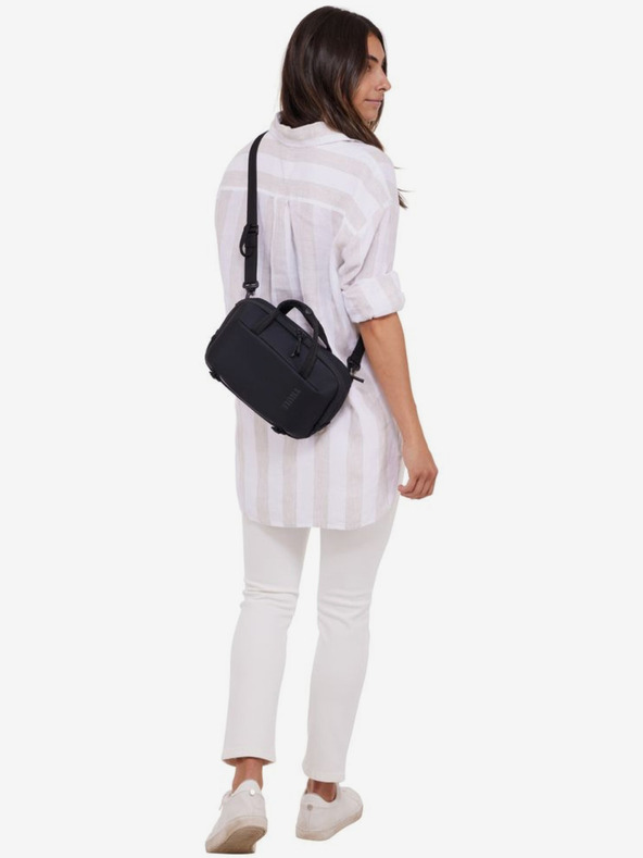 Thule Čierna taška cez rameno Thule Subterra 2 5L