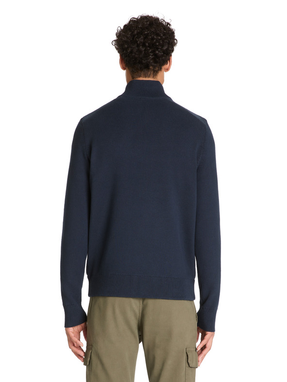 Celio Bunda Jergus s golierom