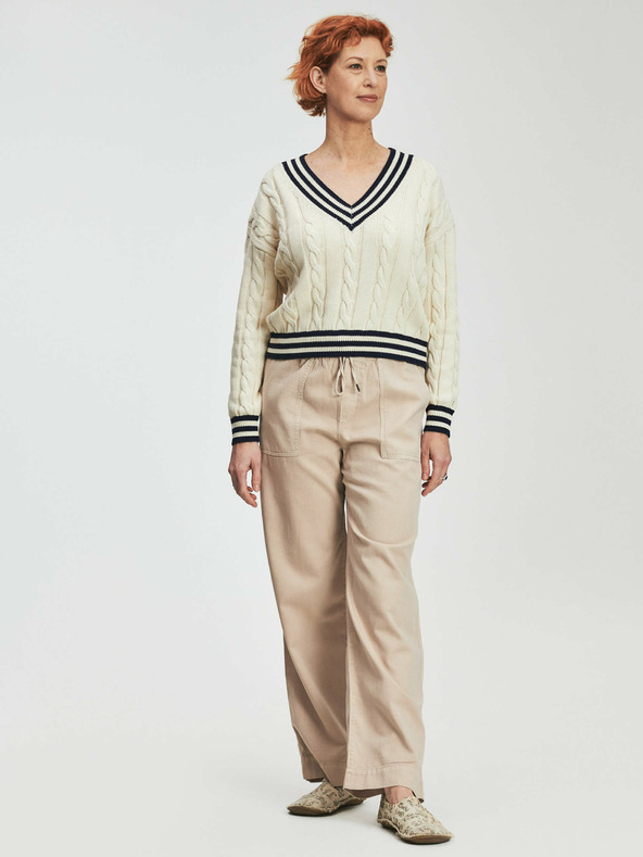 GAP Široké nohavice GAP