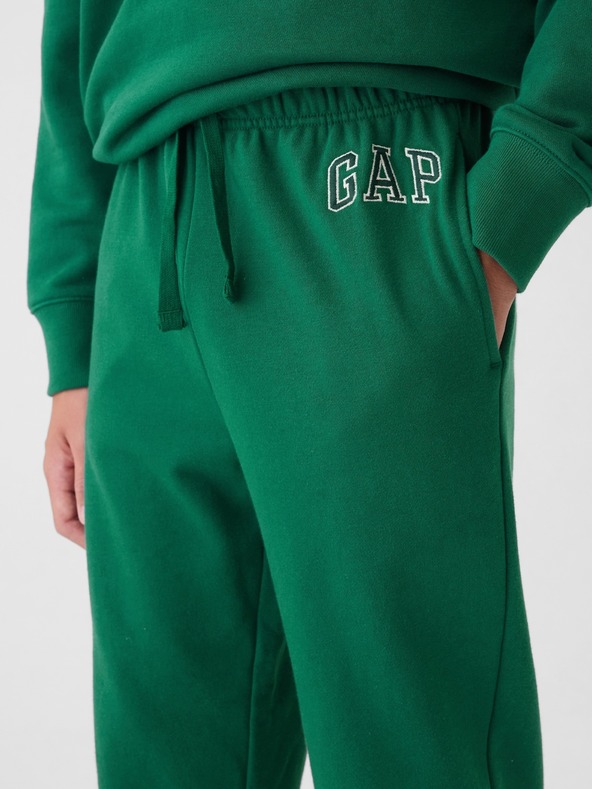 GAP Detské tepláky logo GAP