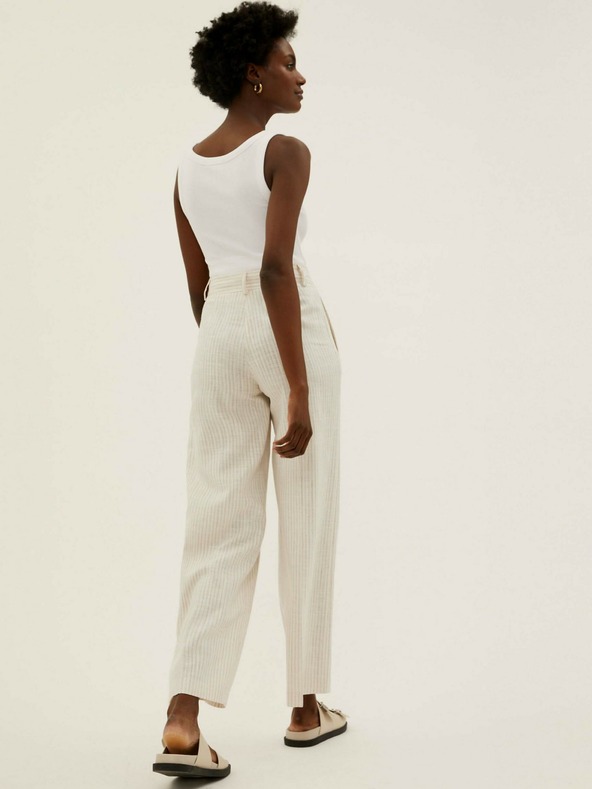 Marks & Spencer Nohavice