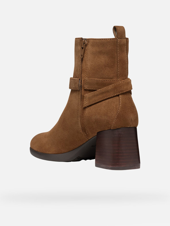 Geox Hnedé dámske členkové topánky Geox Walk Pleasure 55