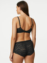 Marks & Spencer Súprava troch dámskych čipkovaných nohavičiek s technológiou Flexifit™ v čiernej farbe od Marks & Spencer