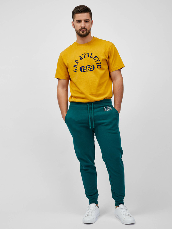 GAP Tepláky s logom GAP