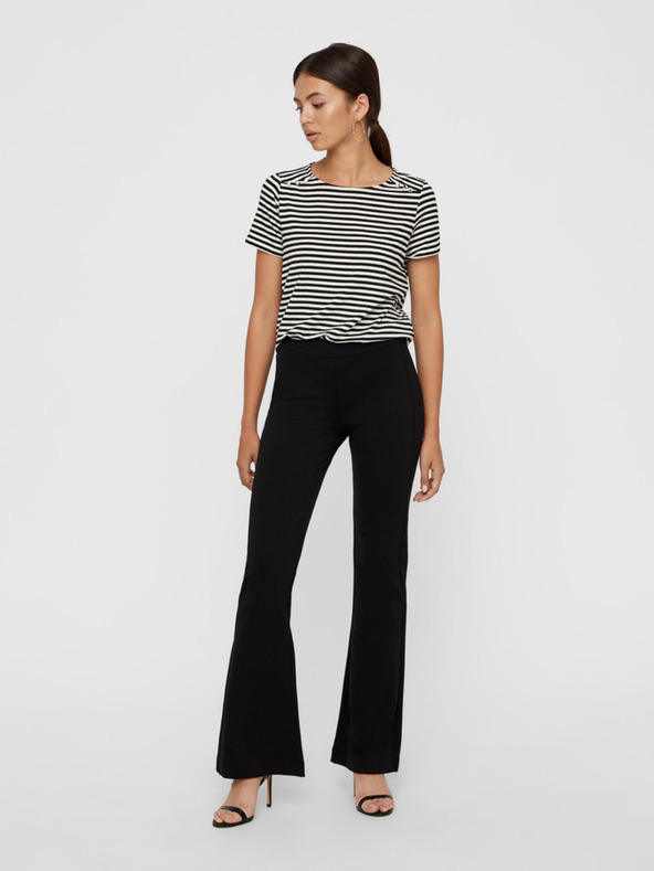 Vero Moda Čierne dámske nohavice rozšíreného strihu Vero Moda Kamma