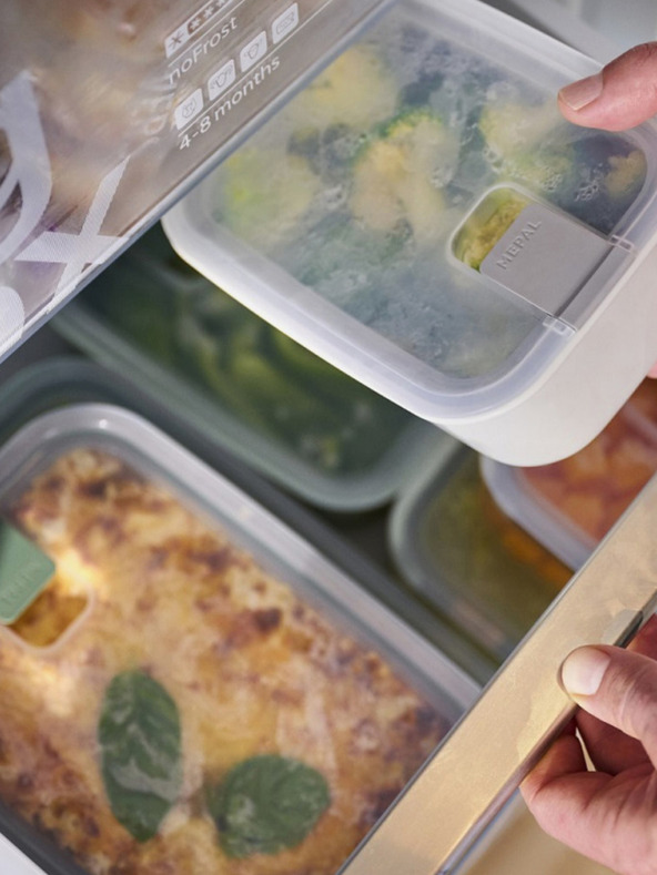 Mepal Svetlozelená dóza na potraviny Mepal EasyClip 1000 ml