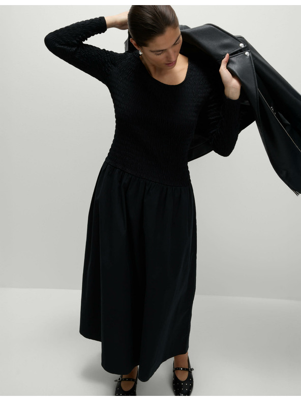 Marks & Spencer Midi šaty z čistej bavlny so zníženým pásom Marks & Spencer čierne