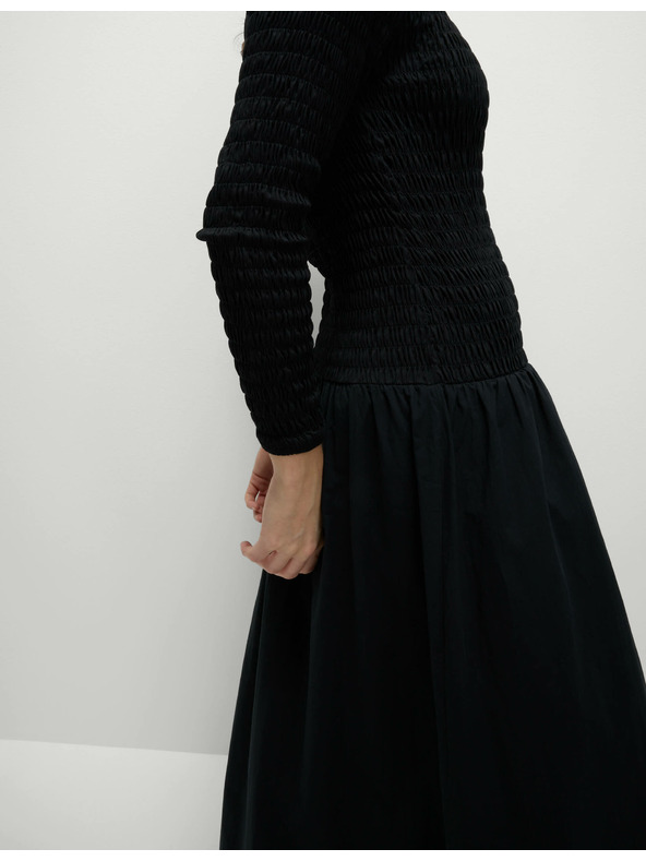 Marks & Spencer Midi šaty z čistej bavlny so zníženým pásom Marks & Spencer čierne