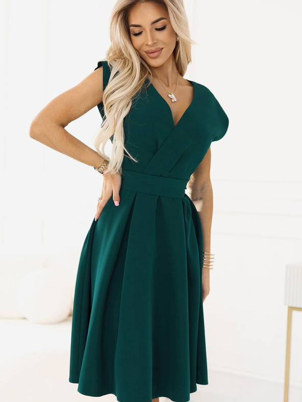 numoco Zelené dámske šaty s rozšíreným výstrihom Numoco