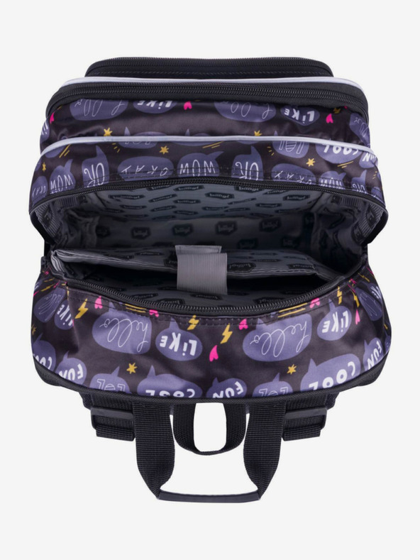 BAAGL  Čierny školský batoh Cubic Sneakers Baagl