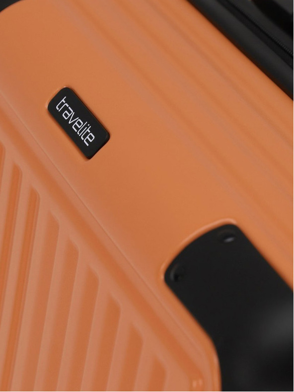 Travelite Oranžové cestovné puzdro Travelite Cruise 4w M Coral