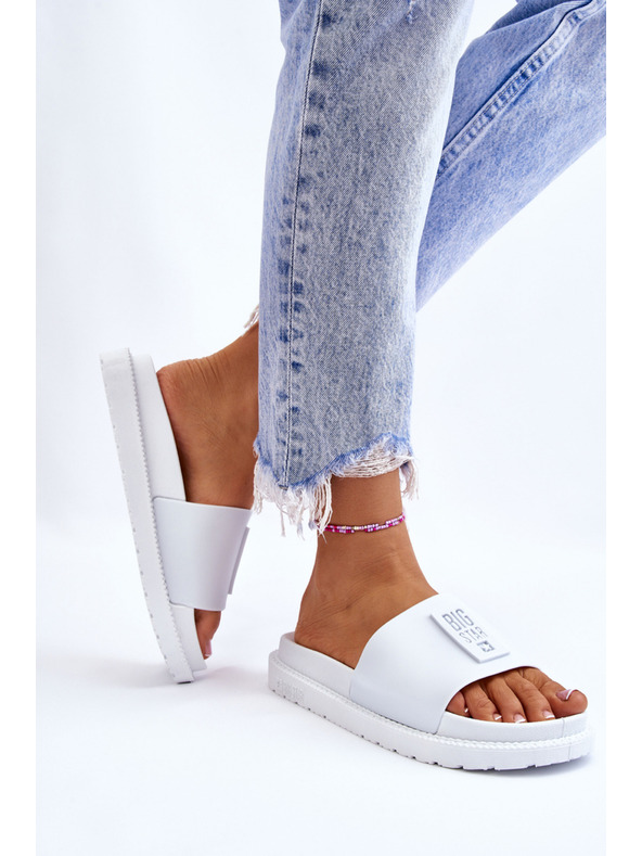 BIG STAR SHOES Dámske papuče Big Star biele