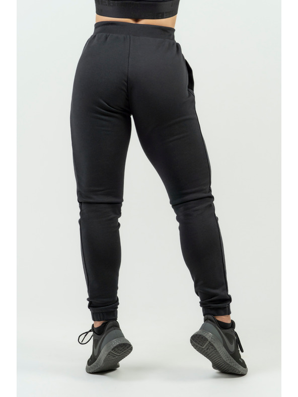 Nebbia NEBBIA Dámske tepláky INTENSE s voľným strihom 846 Nebbia