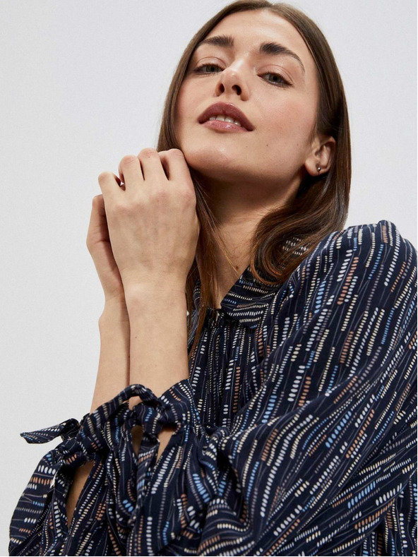 Moodo Tmavo modrá dámska vzorkovaná blúzka Moodo