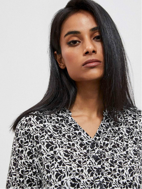 Moodo Bielo-čierna dámska kvetovaná košeľa Moodo