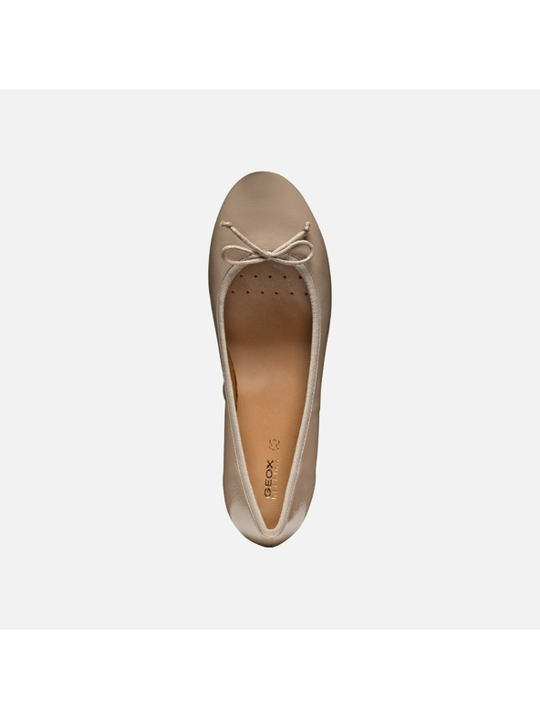 Geox Béžová dámska obuv na podpätku Geox Floretia