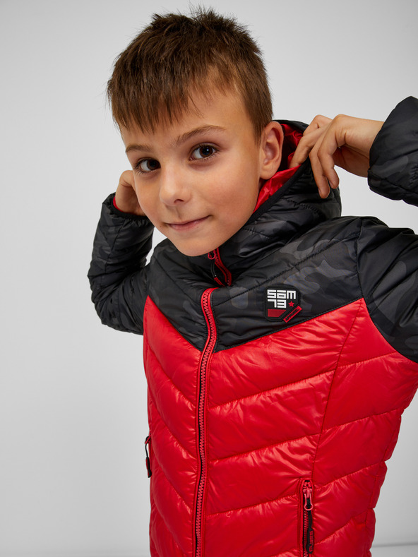 Sam 73 Čierno-červená chlapčenská prešívaná bunda s kapucňou SAM 73 Jerry