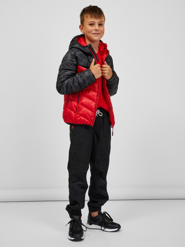 Sam 73 Čierno-červená chlapčenská prešívaná bunda s kapucňou SAM 73 Jerry