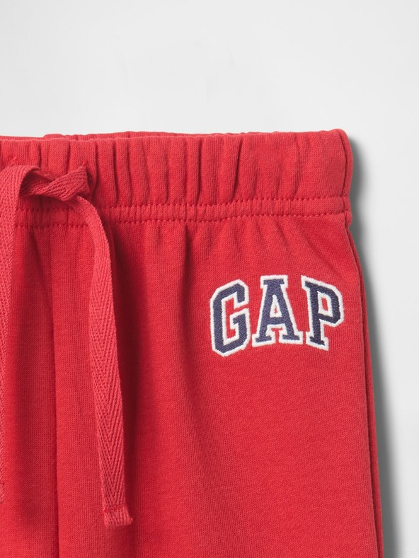 GAP Baby tepláky s logom GAP