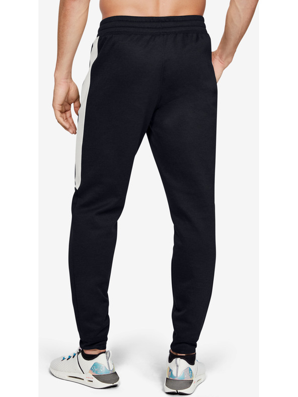 Under Armour Recover Tepláky